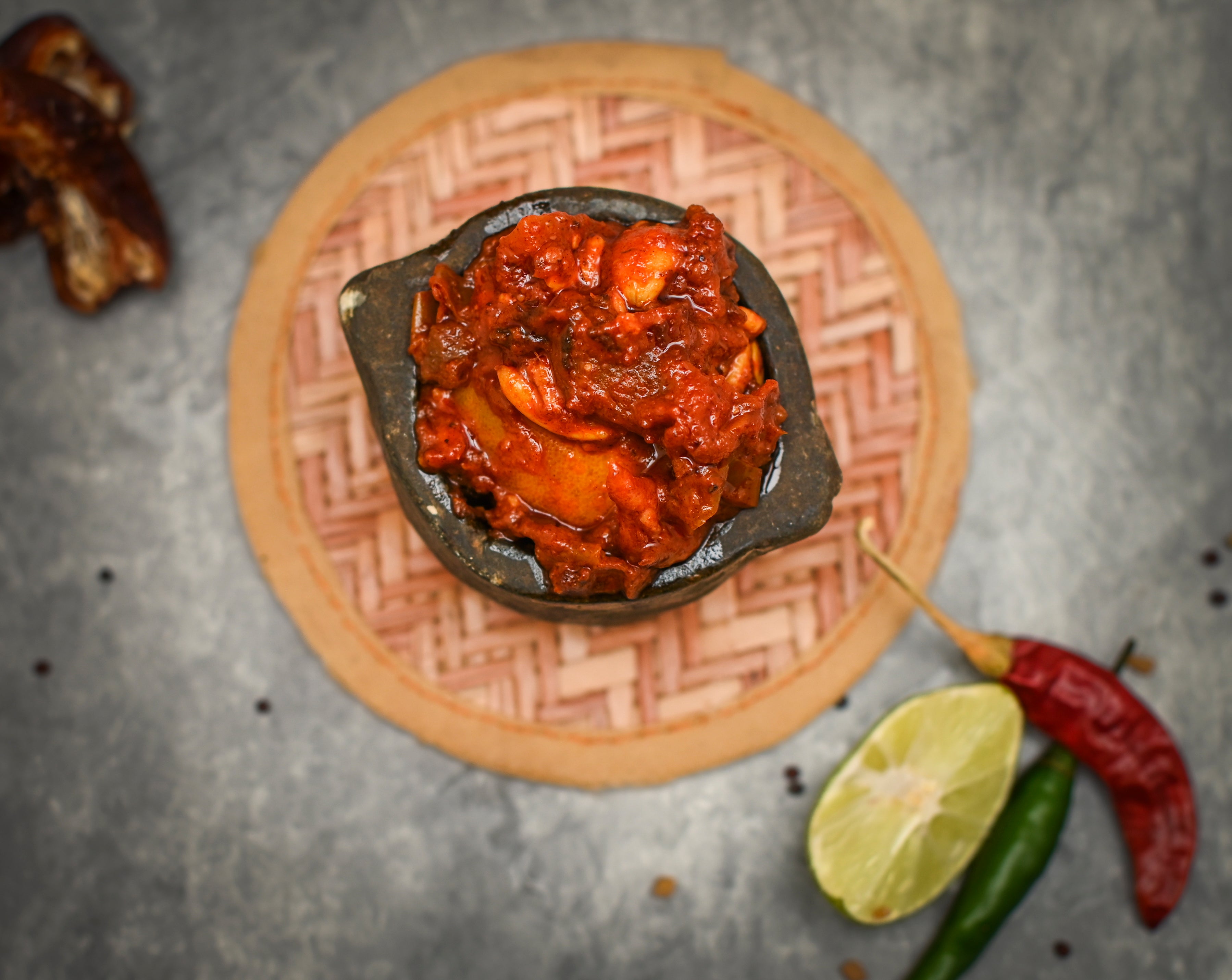 Lemon & Dates Pickles 300 GRM നാരങ്ങ & ഈന്തപഴം അച്ചാർ