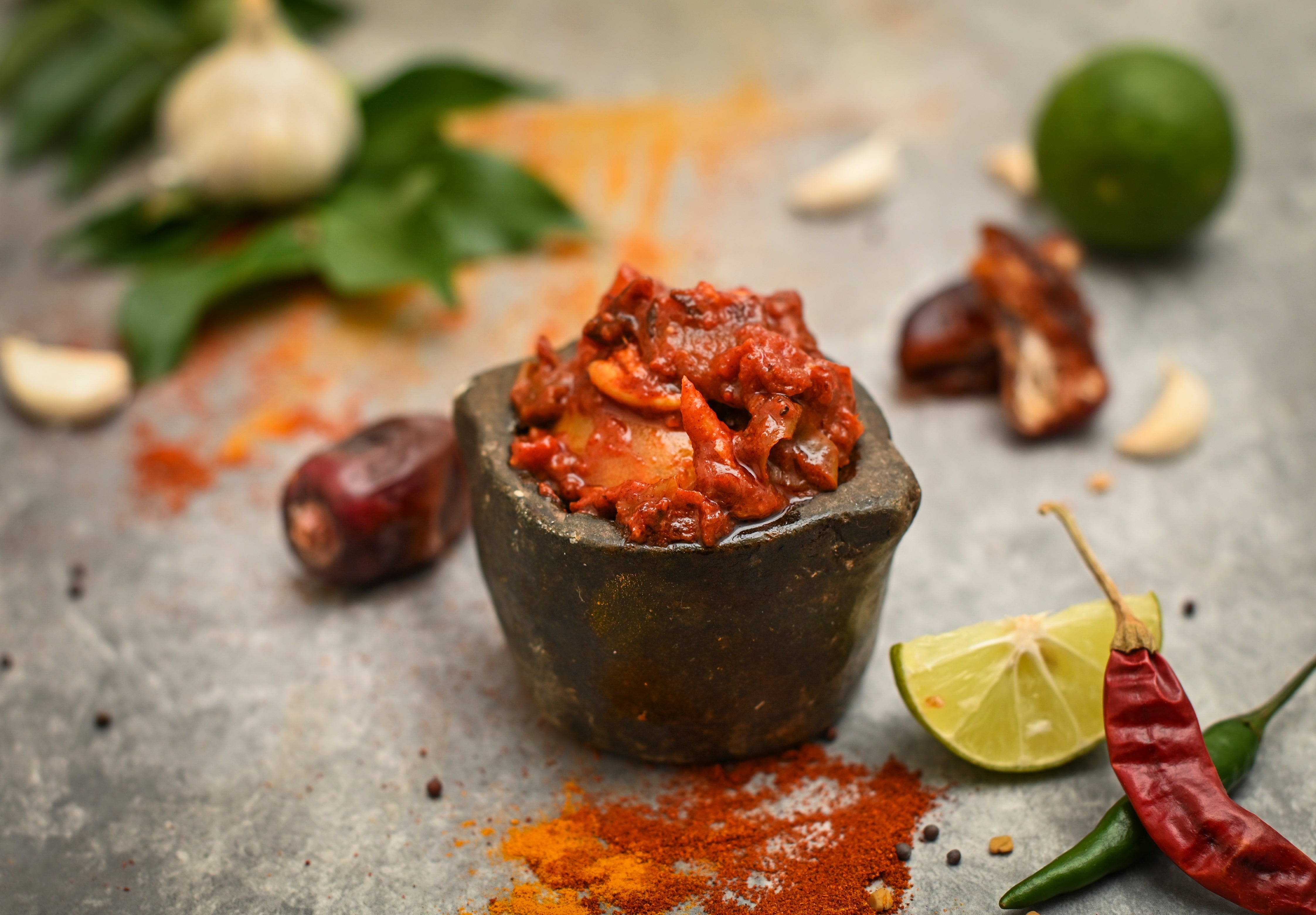 Lemon & Dates Pickles 300 GRM നാരങ്ങ & ഈന്തപഴം അച്ചാർ